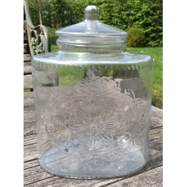 OBJECT JUST DECORATIVE